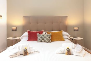 Moncada Suites & Apartments