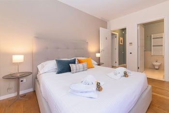 Moncada Suites & Apartments