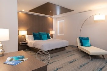 Marketplace Suites