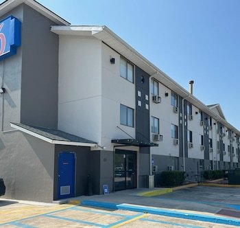 Motel 6 Kingsland - Kings Bay Naval Base