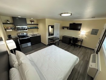 Relax Inn Of Medford