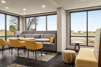 Hampton Inn Kansas City-Airport