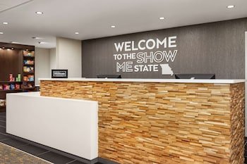 Hampton Inn Kansas City-Airport