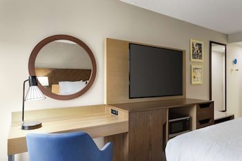 Hampton Inn Kansas City-Airport