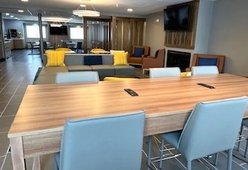 Microtel Inn & Suites by Wyndham Rapid City