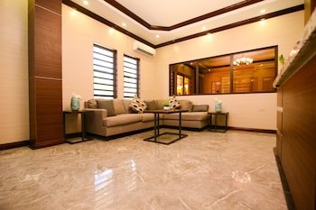 The Caye Hotel