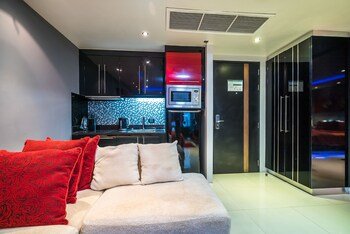 Absolute Bangla Suites by Lofty
