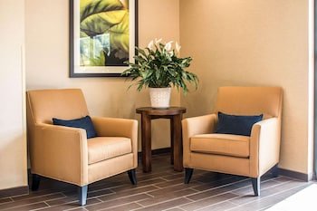 Comfort Suites Hartville