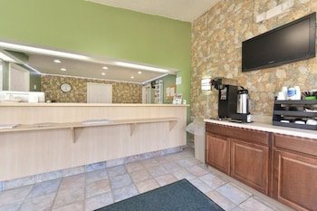 Mentor Home Inn and Suites