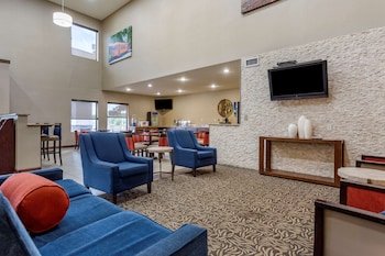 Comfort Suites