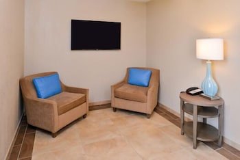 Candlewood Suites Beaumont