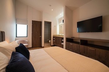 Cali River Suites