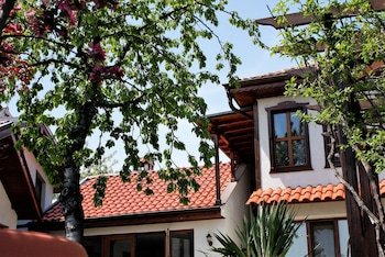 Iliikova House