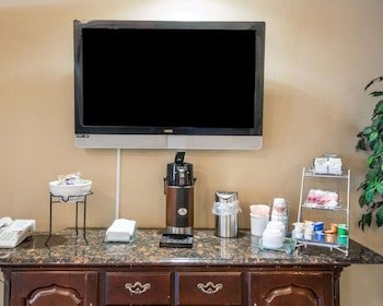 Quality Inn Tulsa–Downtown West