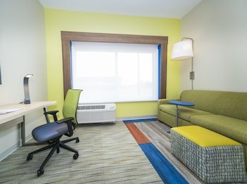 Holiday Inn Express & Suites Southaven Central - Memphis