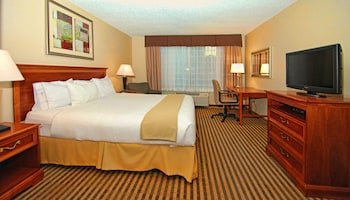 Kalamazoo Hotel and Suites