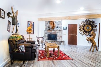 Riverwood Inn Motel & RV Park
