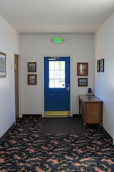 Riverwood Inn Motel & RV Park