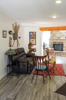 Riverwood Inn Motel & RV Park