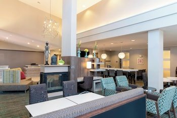 Residence Inn by Marriott Akron South / Green