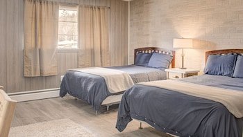 The Black Mountain Lodge
