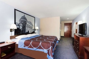 Super 8 by Wyndham Indianola