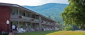 Fort William Henry Resort & Conference Center
