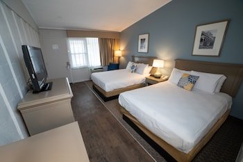 Fort William Henry Resort & Conference Center
