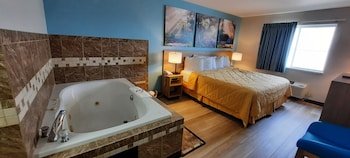 Days Inn by Wyndham Neenah