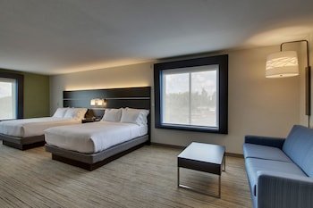 Holiday Inn Express Hotel & Suites Morris
