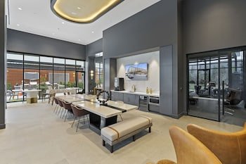 WhyHotel by Placemakr, Columbia