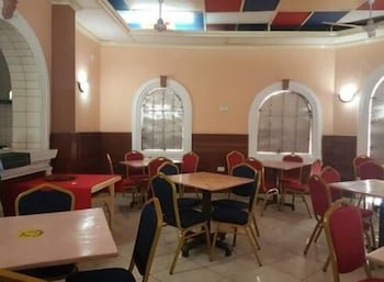 Solomon's Castle Hotel
