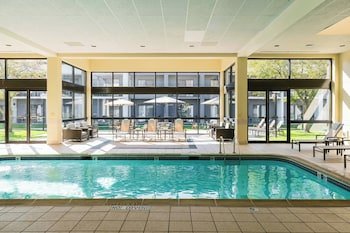 Courtyard Chicago Naperville