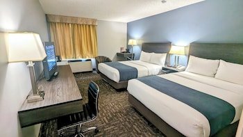 Crestwood Hotel