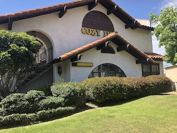 Cozy Inn