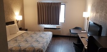 Motel 6 Elk Grove Village OHare