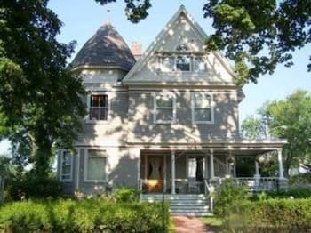 McConnell Inn