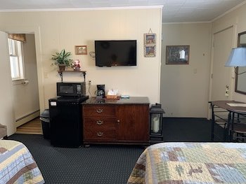 Carroll Motel & Cottages