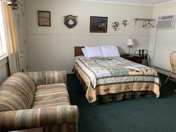 Carroll Motel & Cottages