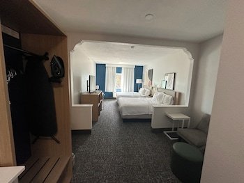 Spark by Hilton Round Rock