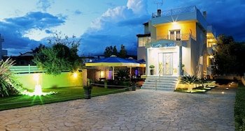 Peri's Hotel