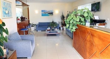 Peri's Hotel