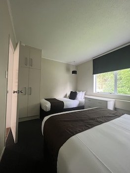 Green Gables Motel