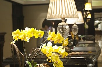 Royal Grace Hotel Optics Valley