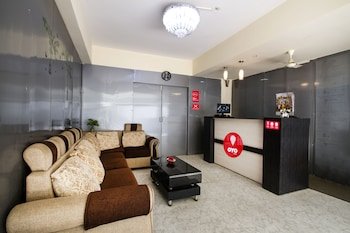 The Royal Nest By OYO Rooms