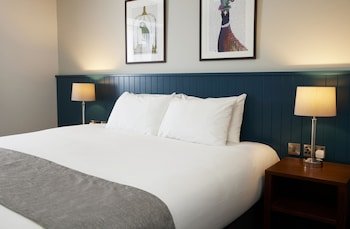 Caledonian Hotel