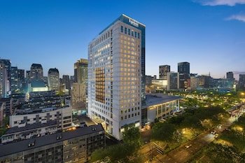 Fairfield by Marriott Hangzhou Wulin Square, China