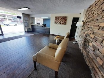 Americas Best Value Inn Moline