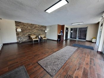 Americas Best Value Inn Moline
