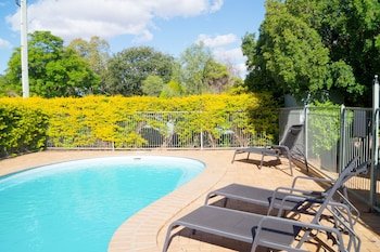Jacaranda Country Motel